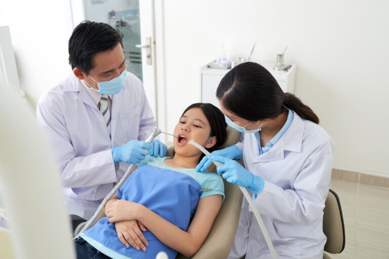 Klinik Gigi RS Azra